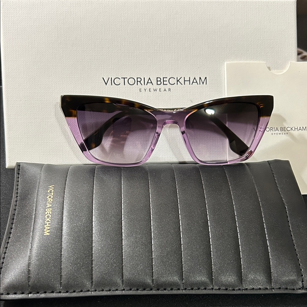 Victoria Beckham Two-Tone Purple Tortoiseshell Cat Eye Sunglasses